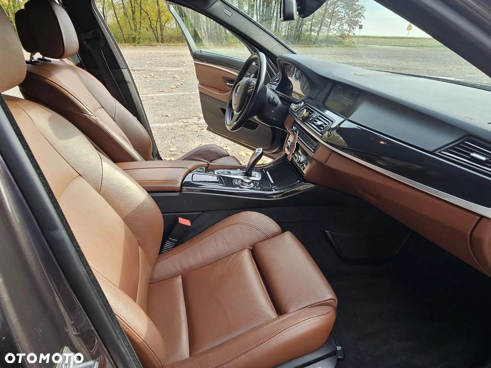 BMW Seria 5 520d - 13