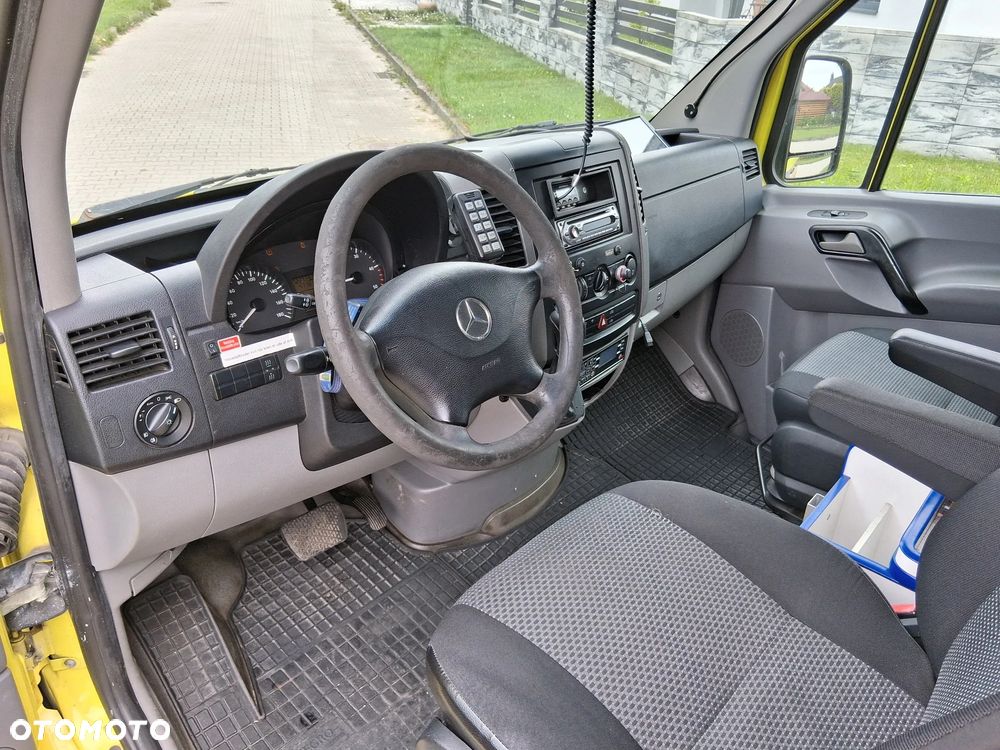 Mercedes-Benz Sprinter - 7