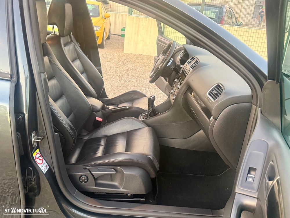 VW Golf 2.0 GTI - 16