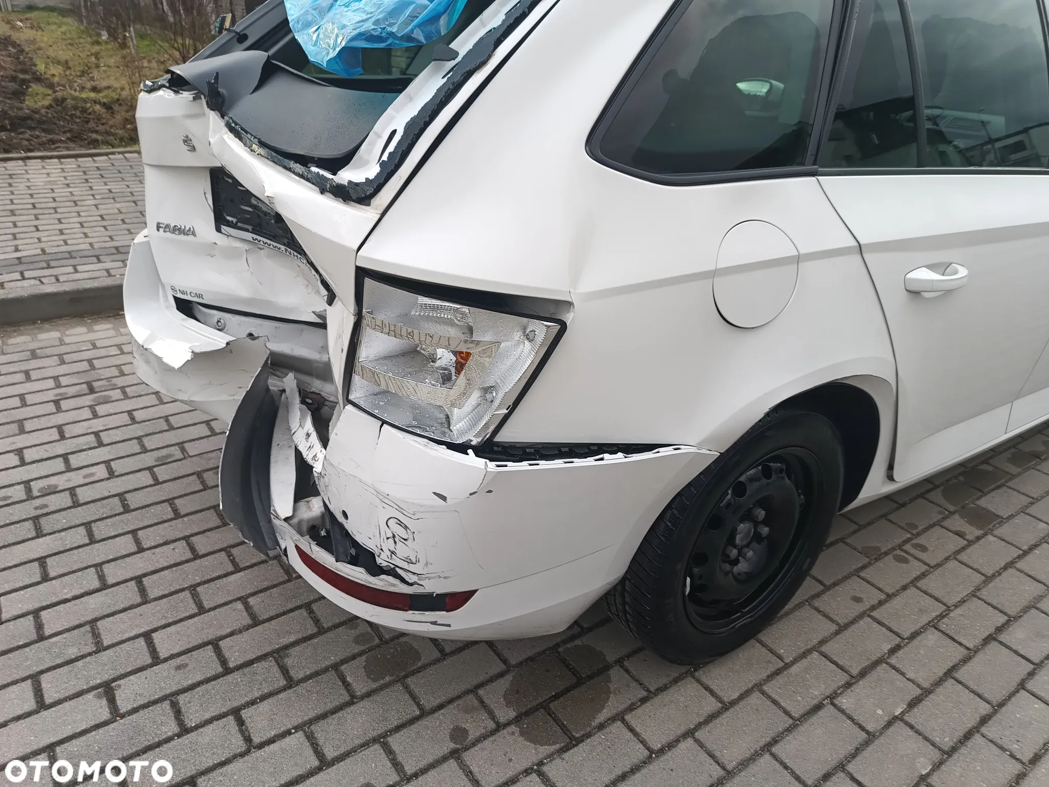 Skoda Fabia 1.0 TSI Ambition Plus - 28