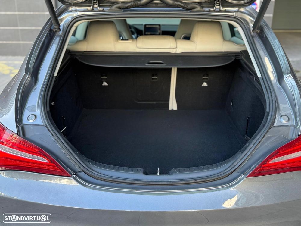 Mercedes-Benz CLA 180 d Shooting Brake Urban - 16
