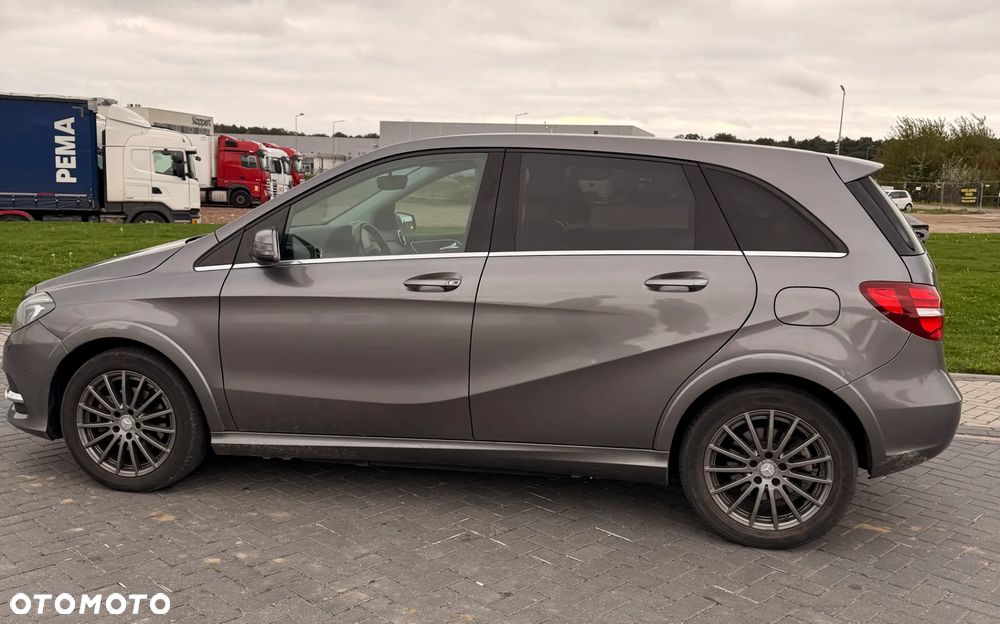 Mercedes-Benz Klasa B (Electric Drive) 250 e - 3