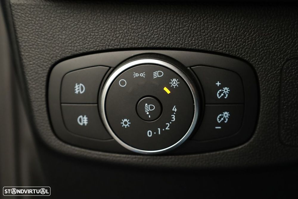 Ford Focus 1.0 EcoBoost MHEV ST-Line X - 17