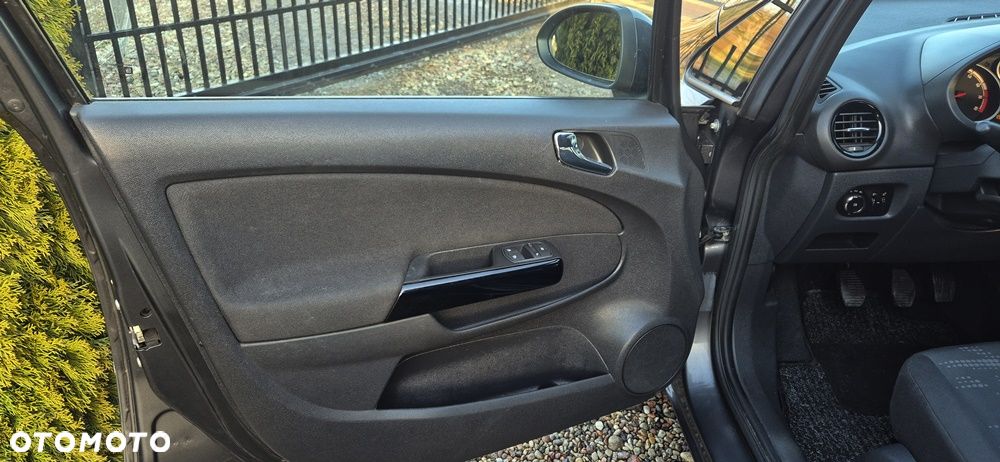 Opel Corsa 1.4 16V Color Elegance - 11