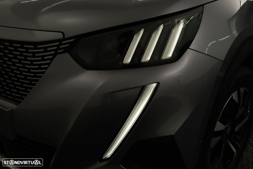 Peugeot e-2008 50 kWh GT - 6