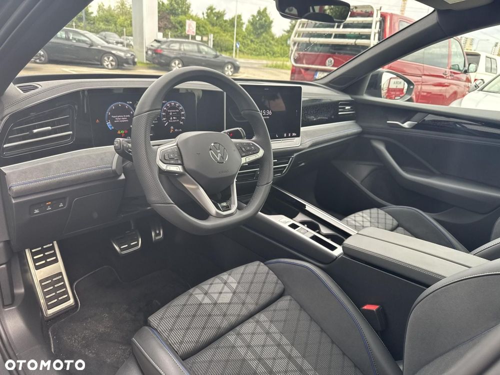 Volkswagen Passat - 10