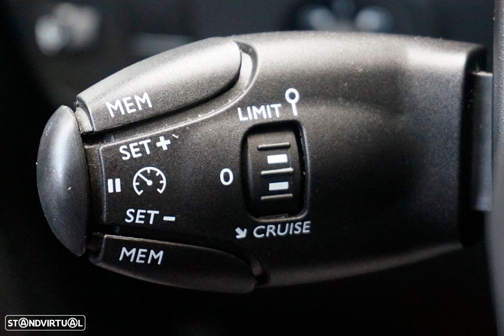 Citroën C3 1.2 PureTech Shine - 15