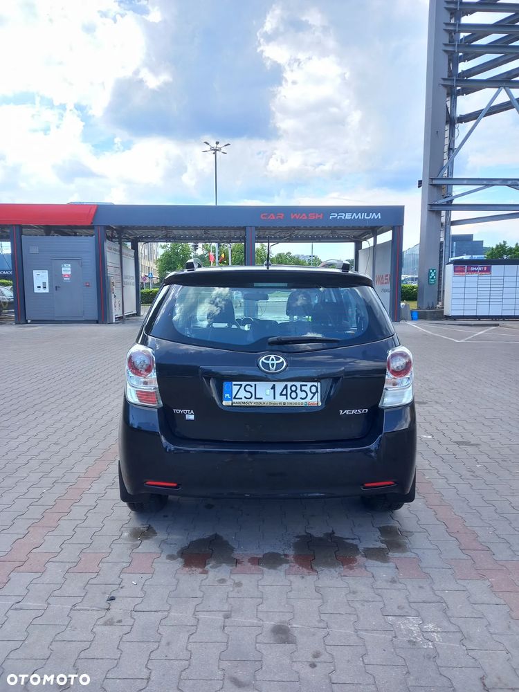 Toyota Verso - 5