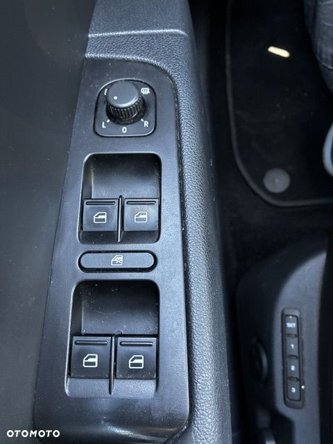 Skoda Superb 2.0 TDI DSG L&K - 23