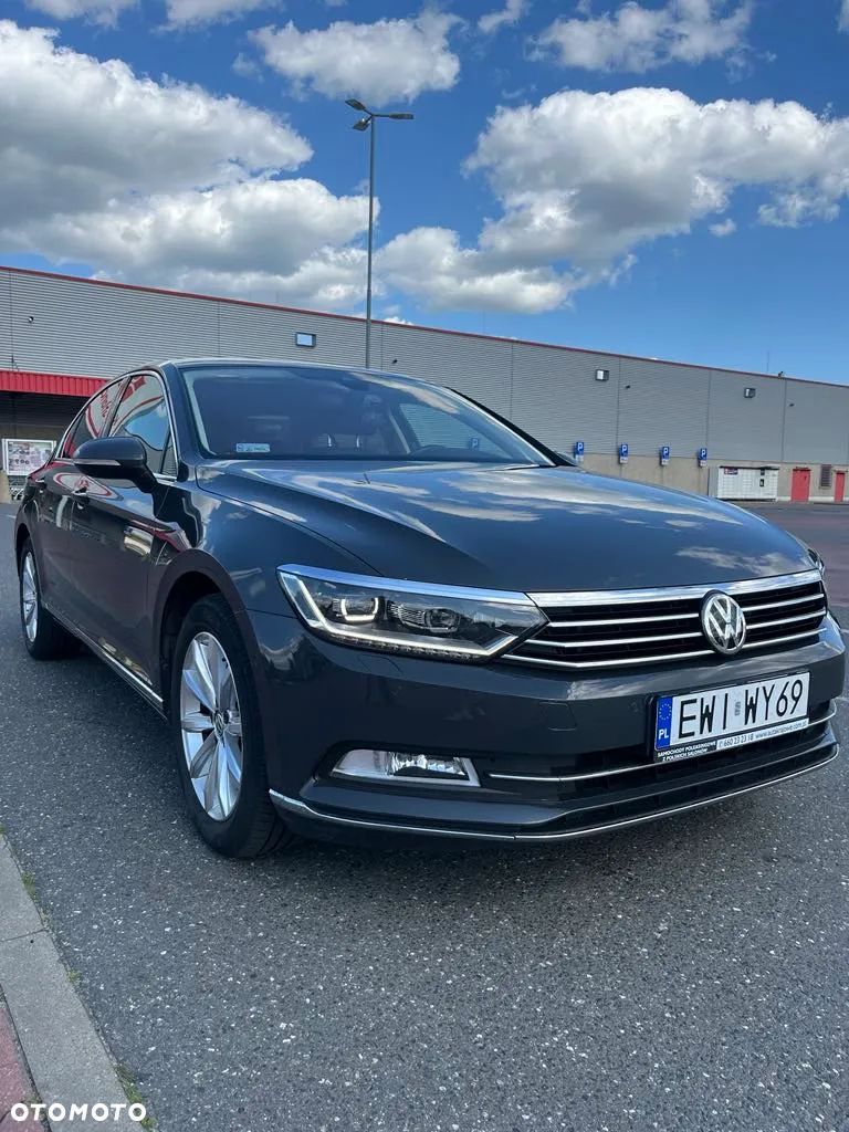 Volkswagen Passat 1.8 TSI BMT Highline - 1