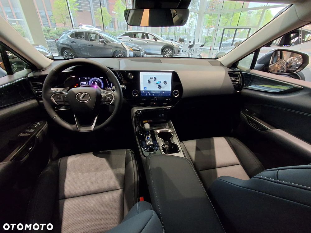 Lexus NX 350h Prestige 2WD - 18