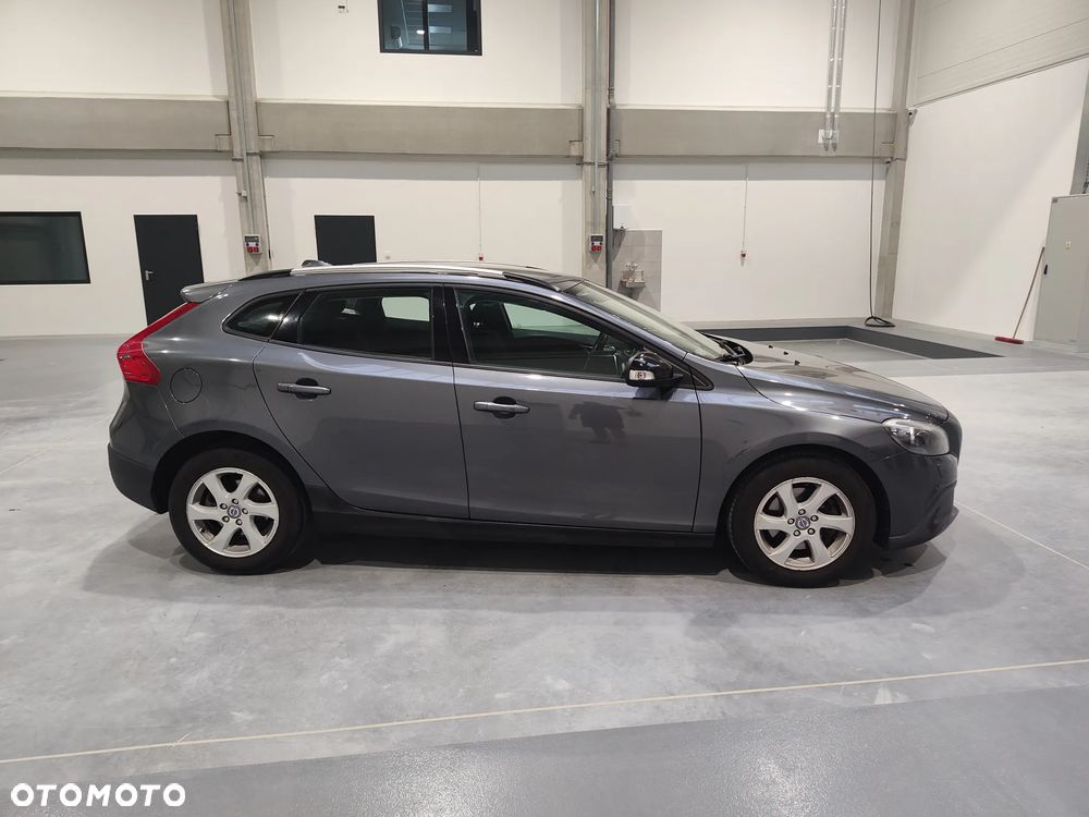 Volvo V40 D2 - 2