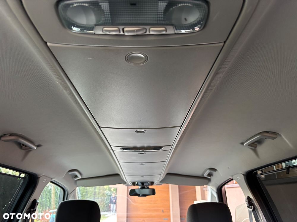 Ford Galaxy 1.6 EcoBoost Start/Stop Titanium - 21