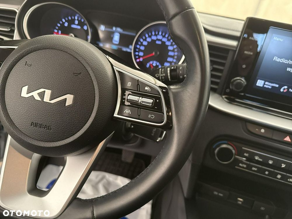 Kia Ceed - 26
