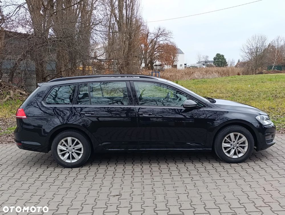 Volkswagen Golf 1.6 TDI Comfortline - 4