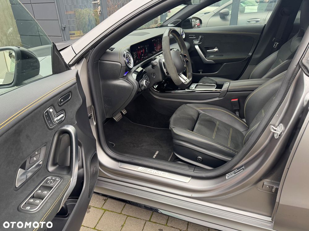 Mercedes-Benz CLA AMG 45 S 4Matic+ AMG Speedshift 8G-DCT Stree Style Edition - 15