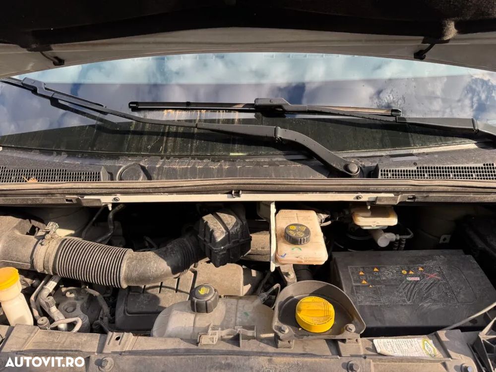 Renault Trafic GRAND CONFORT 1.6 dci 95 CP - 30