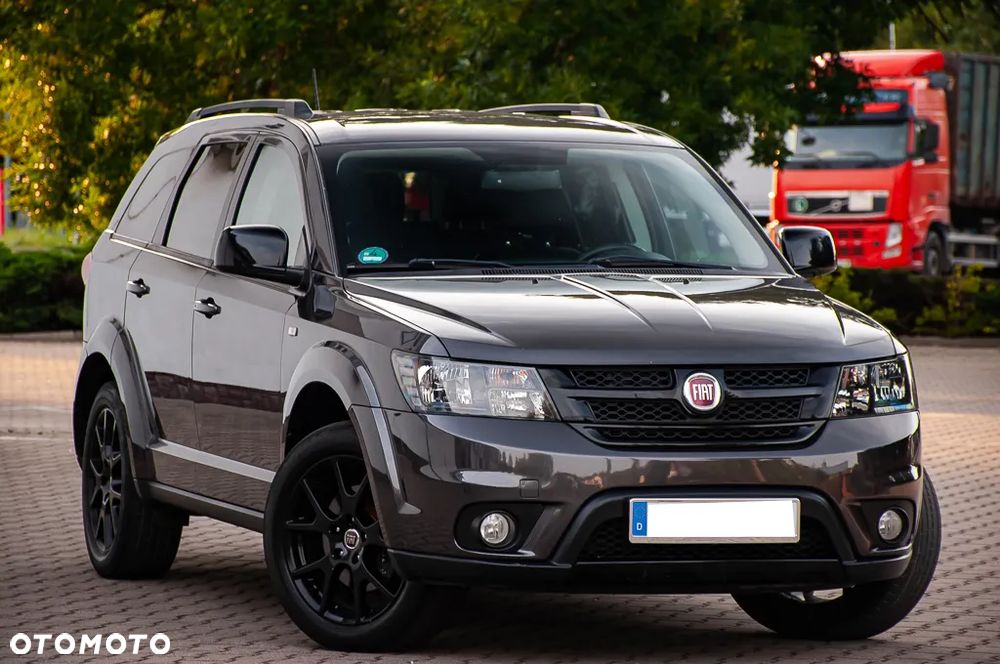 Fiat Freemont 2.0 Multijet 16V DPF Automatik Allrad Black Code - 1