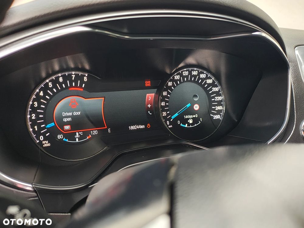 Ford Mondeo 1.5 EcoBoost Titanium - 36