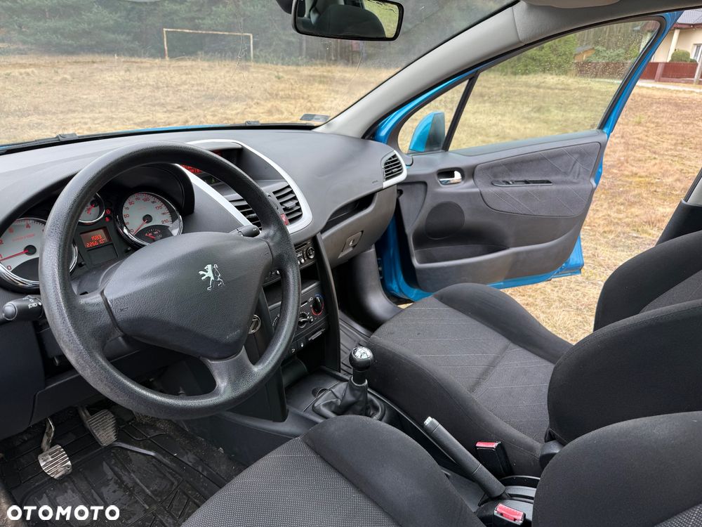 Peugeot 207 1.4 16V Presence - 7