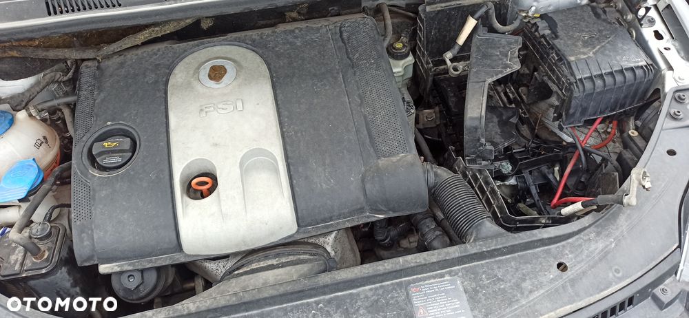 Golf 6 plus 1,6 FSI Ozn. BLF skrzynia ozn HEU Lkier Ozn. LA7W? Auto z przenaczeniem na części - 3