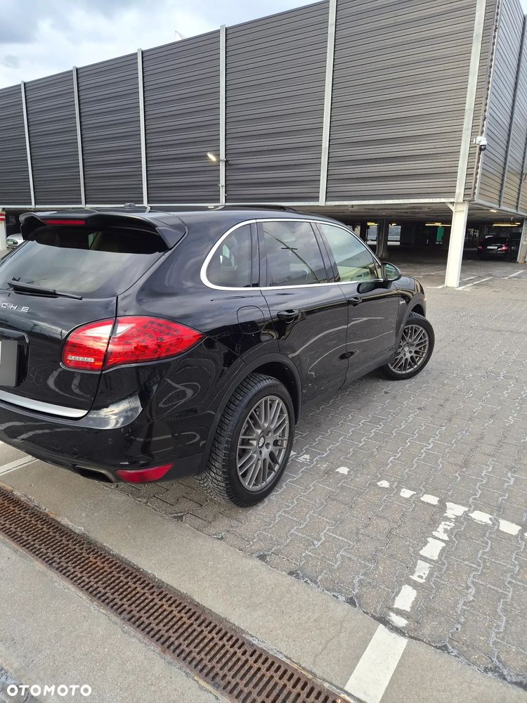 Porsche Cayenne - 3