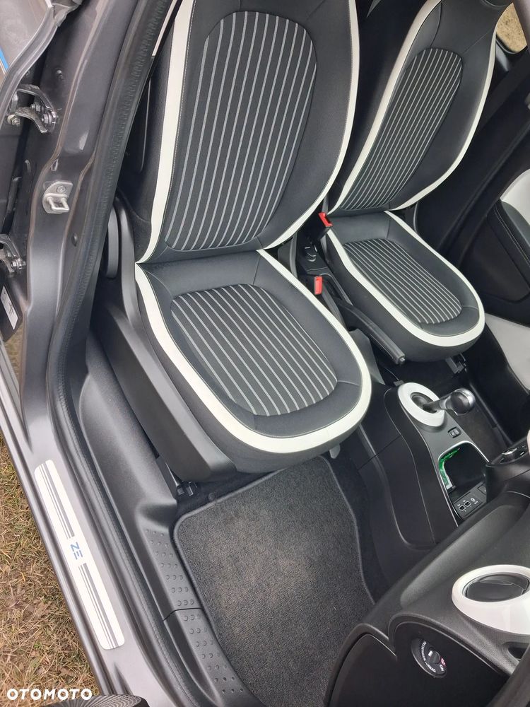 Renault Twingo Electric INTENS - 11