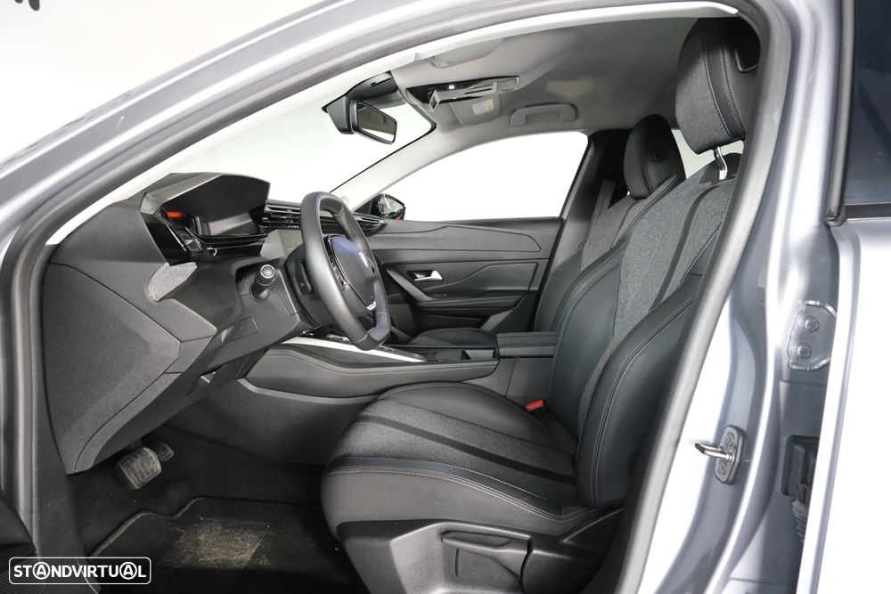 Peugeot 408 PureTech 130 EAT8 Allure - 16