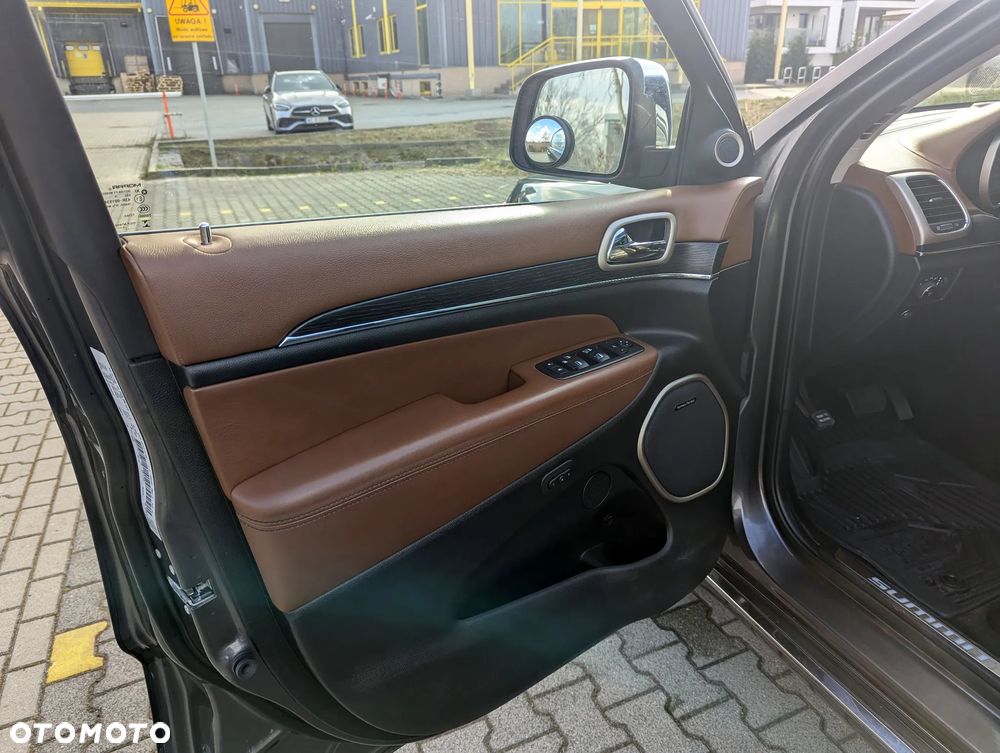Jeep Grand Cherokee 5.7 V8 Overland Summit EU6 - 15
