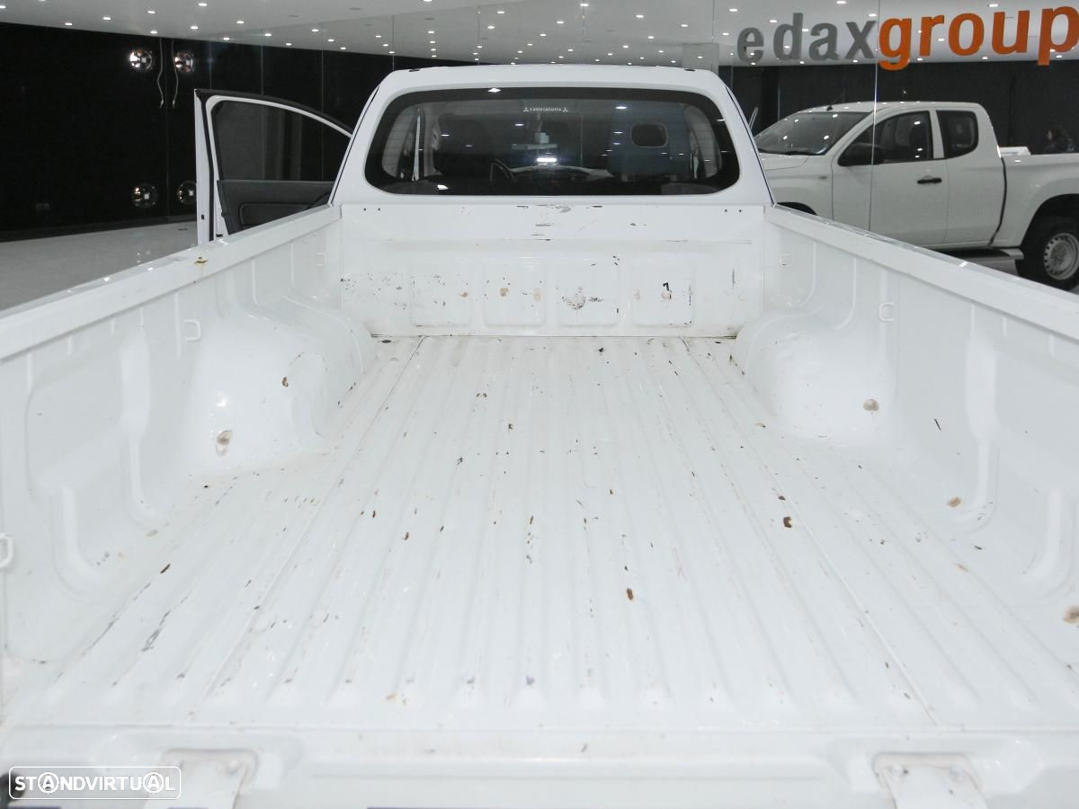 Mitsubishi L200 2.4 DI-D CLUB CAB INVITE 3L 4WD - 10