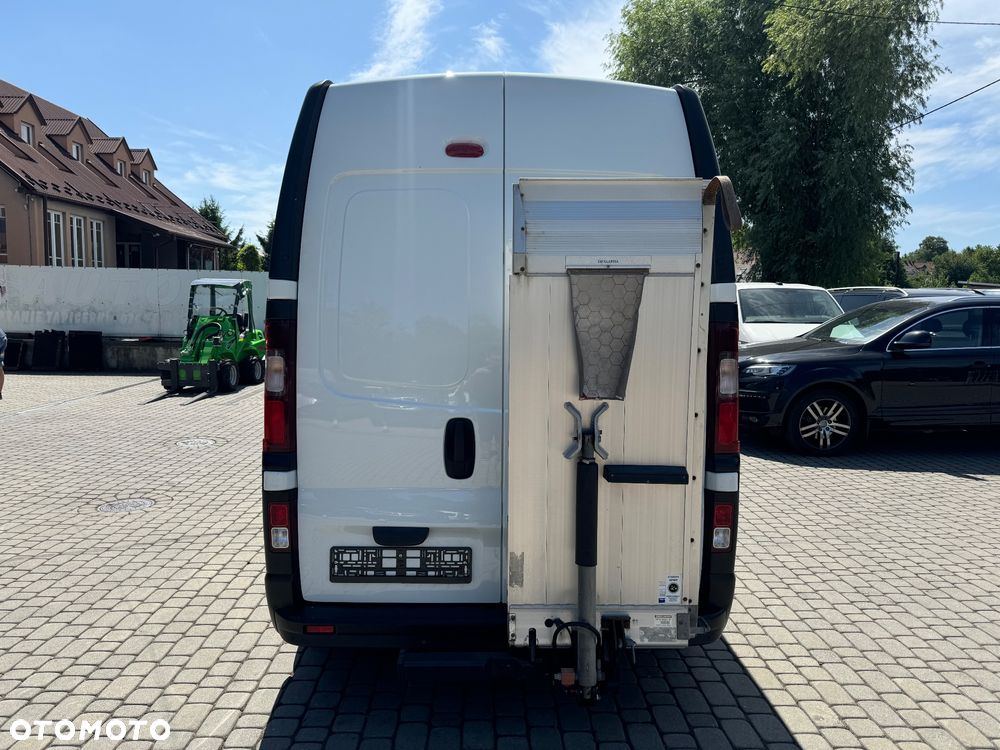 Renault Trafic - 6