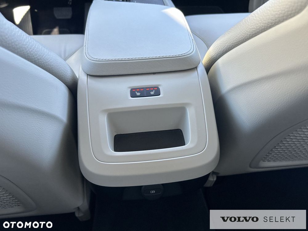 Volvo V90 Cross Country - 31