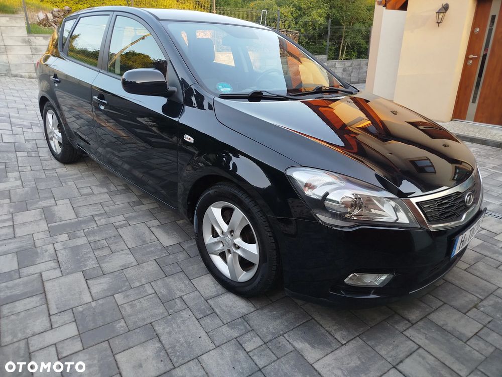 Kia Ceed 1.6 CVVT Vision - 1