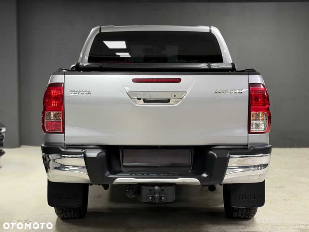 Toyota Hilux 2.4 D-4D Double Cab Selection 50 4x4 - 5