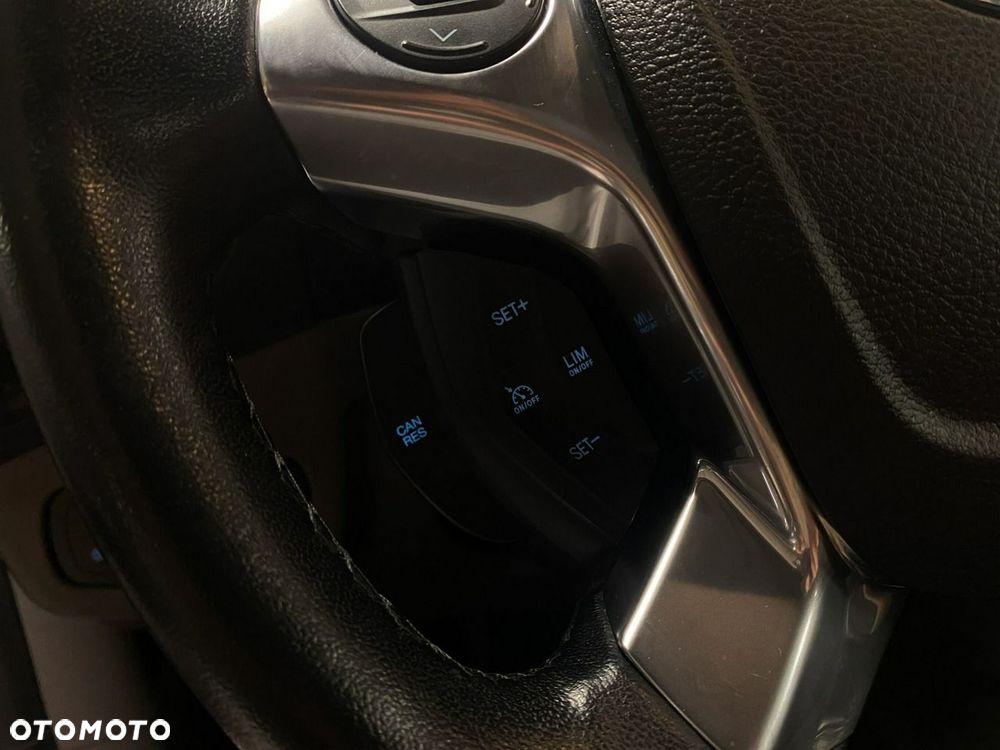 Ford Tourneo Connect Grand - 24