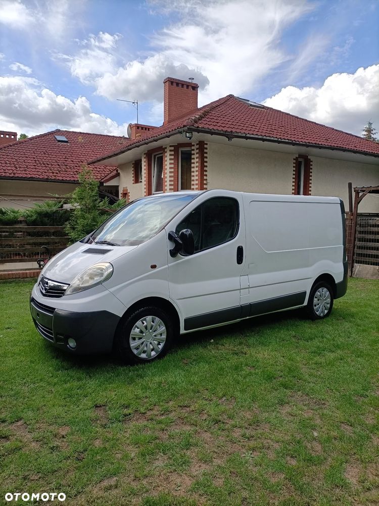Opel Vivaro - 11