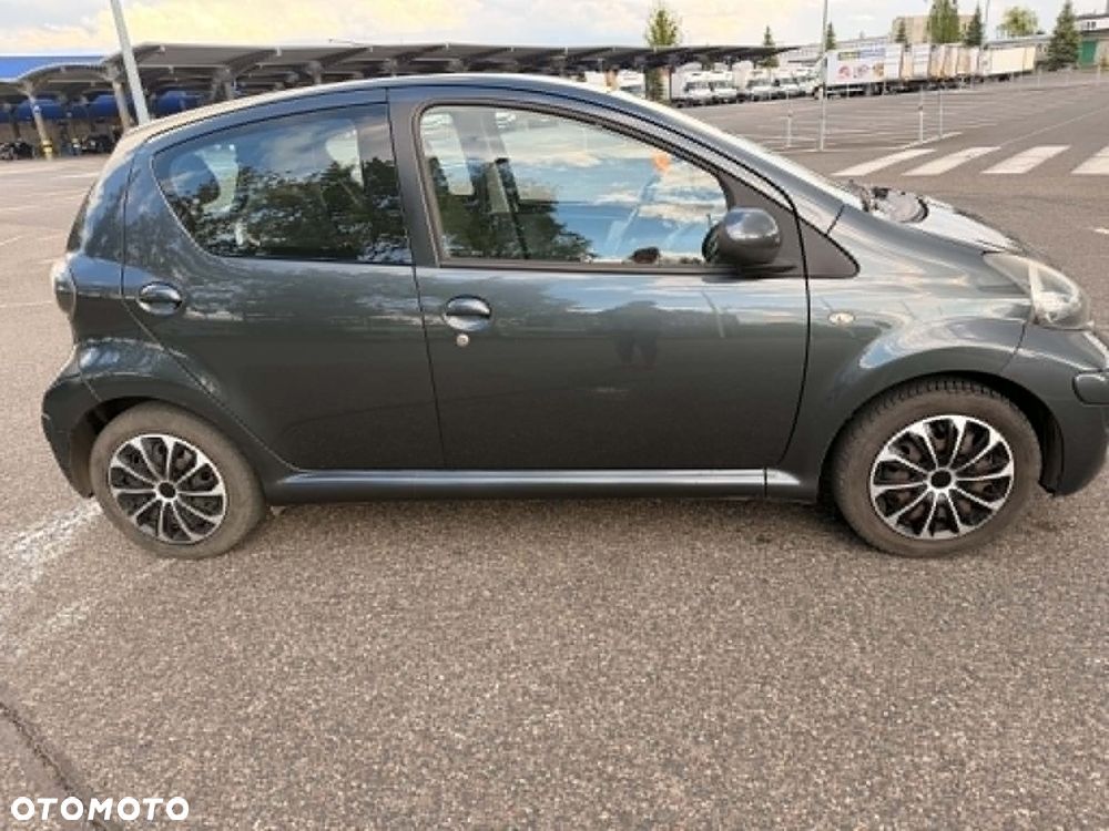Toyota Aygo Standard - 9