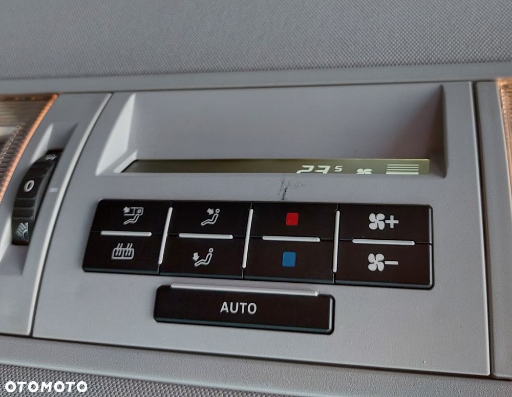 Volkswagen Multivan 2.0 TDI L1 Highline DSG - 28