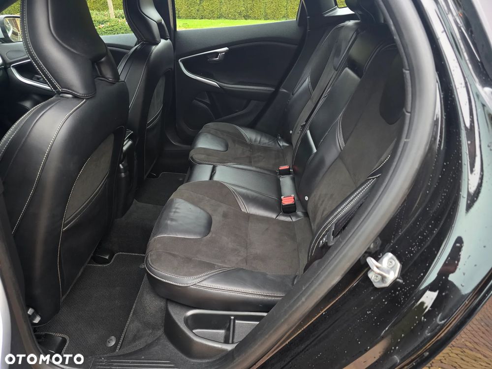 Volvo V40 T4 Drive-E R-Design Momentum - 28