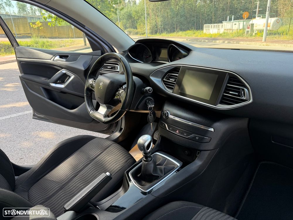Peugeot 308 SW BlueHDi 120 Stop & Start Style - 13