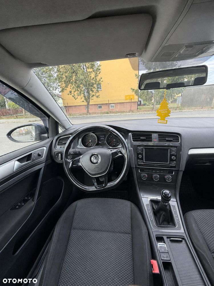 Volkswagen Golf - 14