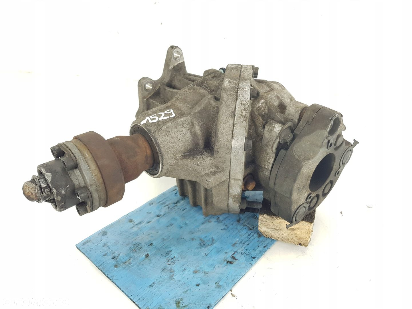 Reduktor Skrzyni VOLVO XC70 XC90 2.4d 30700027 - 2