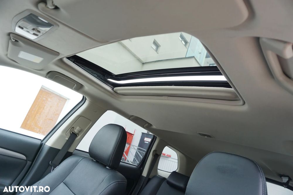 Mitsubishi Outlander 2.2 DI-D 4WD Automatik Instyle - 11