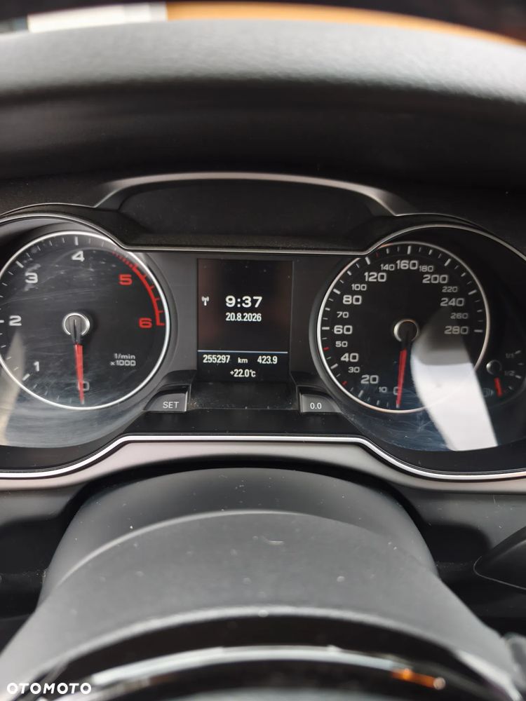 Audi A4 Avant 2.0 TDI Quattro - 14