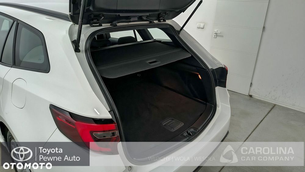 Toyota Corolla 1.8 Hybrid Comfort - 23