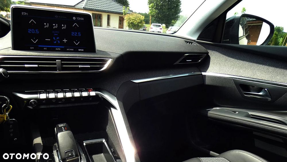Peugeot 5008 1.5 BlueHDi Allure S&S EAT8 - 36