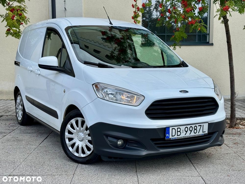 Ford Transit Courier - 2