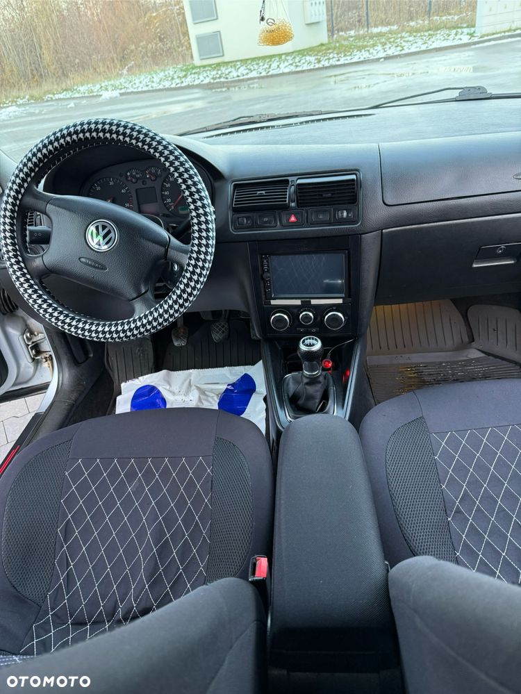 Volkswagen Golf 1.9 TDI Comfortline - 28