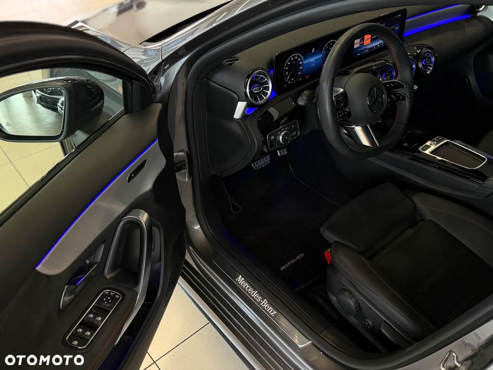 Mercedes-Benz Klasa A 200 AMG Line 7G-DCT - 7