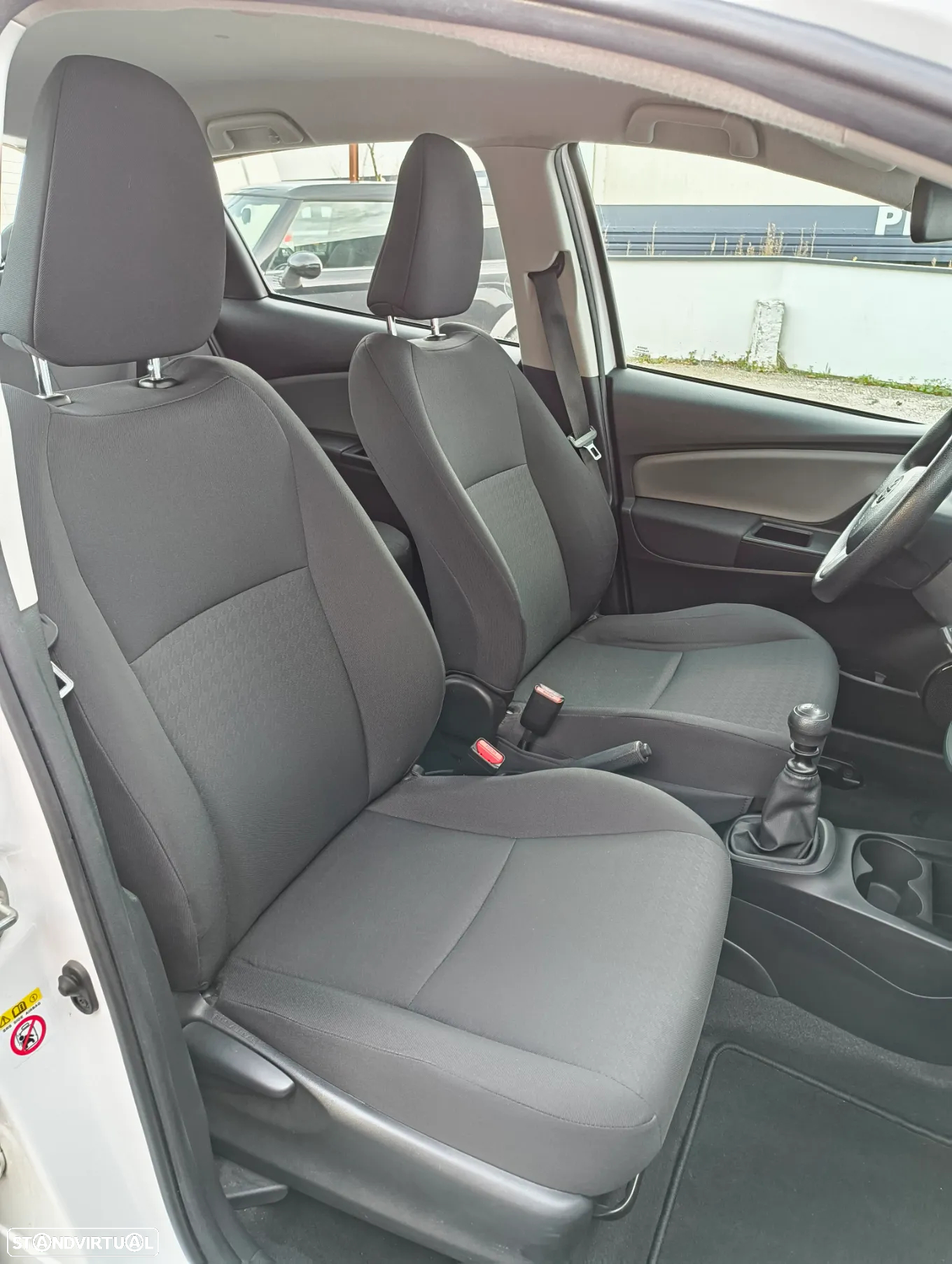 Toyota Yaris 1.4 D-4D ACtive+AC - 5